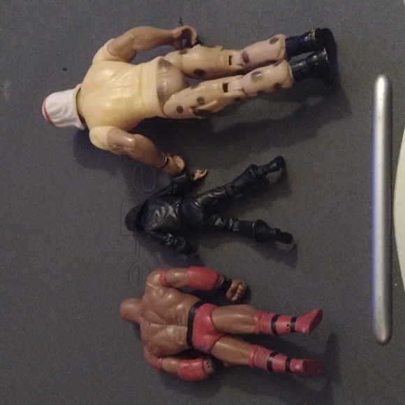 Wrestling figures - Picture 2 of 2